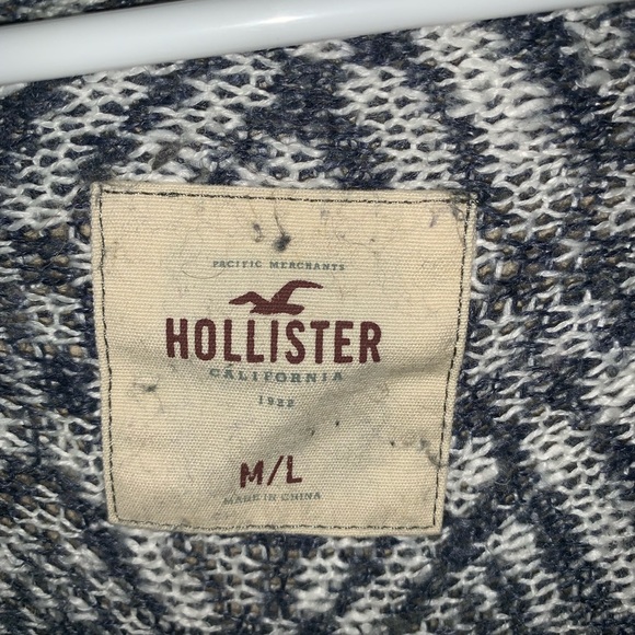Hollister Cardigan Sweater - Picture 3 of 3